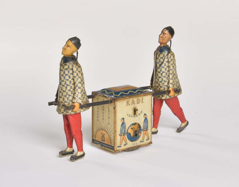 Lehmann, Kadi Chinesen mit Teekiste (1 of 3)