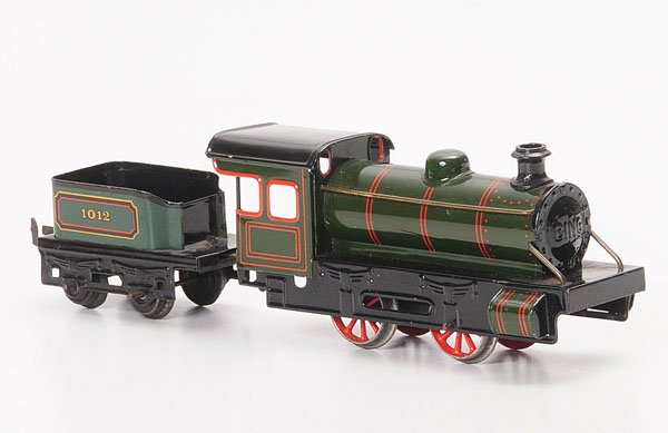 Bing: Bing, Windup-steam locomotive 1012 with tender, Germany prewar, tin, windup ok, condition 1-2 Deutsche Beschreibung: Bing, Uhrwerk-Dampflok 1012 mit Tender, Germany VK, 28cm, Blech, Uhrwerk ok, Z 1-2 
