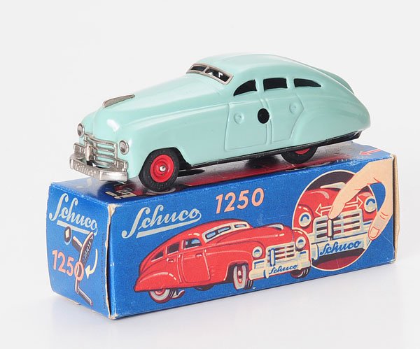 Schuco: Schuco, 1250 Patentcar, US Zone Germany, tin, windup ok, original box very rare! condition 1, condition 1, Deutsche Beschreibung: Schuco, 1250 Patenauto, US Zone Germany, 14,5 cm, Blech, Uhrwerk ok, O