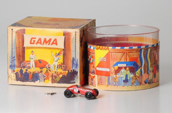 GAMA: Gama, Devil driver, W.-Germany, tin, windup ok, paint damage, original box repaired: condition 2-, car: condition 2-, otherwise good Deutsche Beschreibung: Gama, Teufelsfahrer, W.-Germany, ca.20cm, Bl