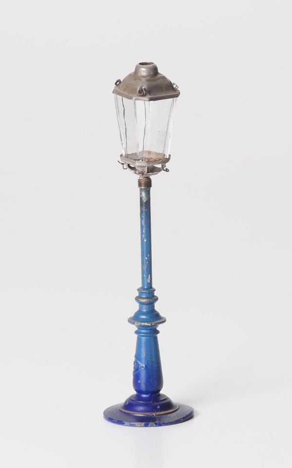 Bi: Bing, Lamp, Germany prewar, tin, good condition Deutsche Beschreibung: Bing, Lampe, Germany VK, 19cm, Blech, guter Zustand (2697)