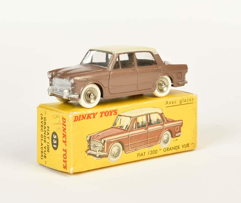 Dinky Toys, 531 Fiat 1200 Grande Vue (1 of 1)