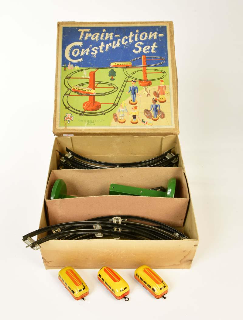 Hoefler, Train Construction Set (1 of 1)