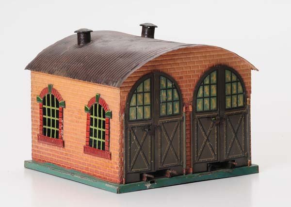 Bing: Bing, shed, Germany prewar, gauge 0, tin, nostalgic make, corrugated iron roof slightly dented, double wing door, condition 2-3, Beschreibung: Bing, 2-ständiger Lokschuppen, Germany VK, Spur 0, 23x23