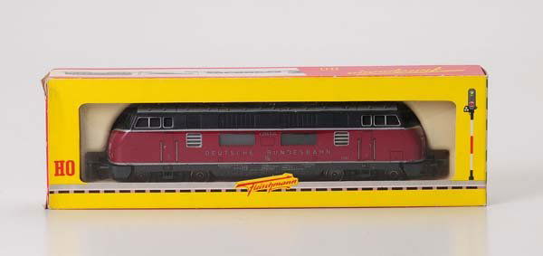 Fleischmann: Fleischmann, Locomotive V 200, W.-Germany, gauge H0, tin, condition 1 Beschreibung: Fleischmann, Lok V 200, W.-Germany, Spur H0, Blech, Z 1 (902)