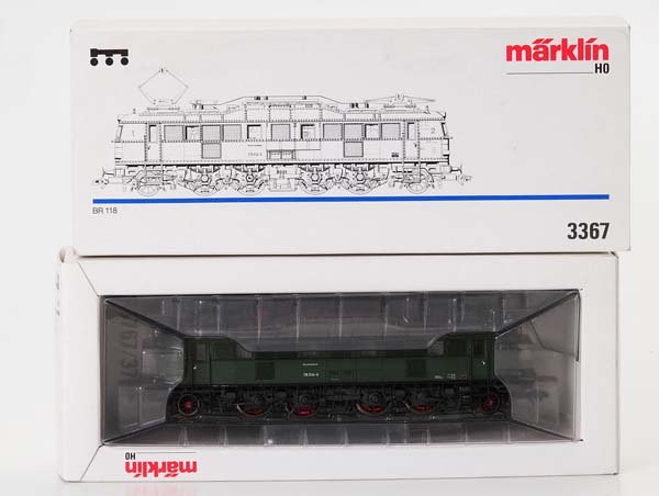 Marklin: Märklin, 3367 BR 18, W.-Germany, gauge H0, original box, new, condition 1 Beschreibung: Märklin, 3367 BR 18, W.-Germany, Spur H0, Okt, neu!, Z 1 (750)