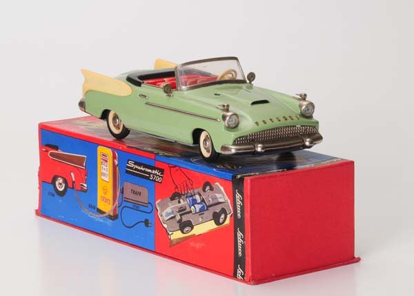 Schuco: Schuco, Synchromatic 5700, W.-Germany, 27cm, tin, battery drive not checked, gold on car wings is missing, original box condition 1, condition 1- Beschreibung: Schuco, Synchromatic 5700, W.-Germany, 2