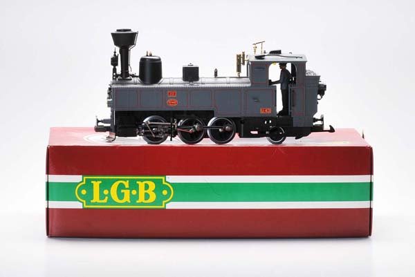 LGB: LGB, Diesel Locomotive 2070, mixed material, original box condition 1-2, condition 1 Deutsche Beschreibung: LGB, D-Lok 2070, W.-Germany, Gemischtbauweise, Okt Z 1-2, Z 1 (2809)