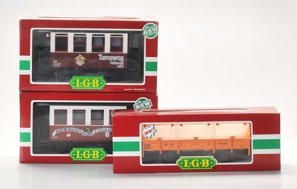 LGB: LGB, 44110 Dumper + 2 special observation cars (3207,3307), W.-Germany, original box condition 1, condition 1 Deutsche Beschreibung: LGB, 44110 Schüttwagen + 2 Sondermodelle Aussichtswagen (3207,3307