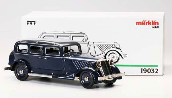 Marklin: Märklin. Horch 19032 Replica. Germany. windup ok. original box condition 1. condition 1. Deutsche Beschreibung: Märklin. Horch 19032 Replica. Germany. 38 cm. Uhrwerk ok. Okt Z 1. Z 1.