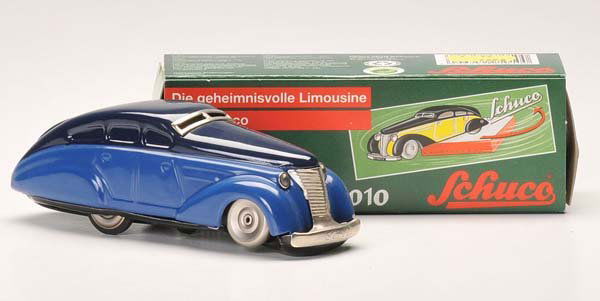 Schuco: Schuco. sedan car 1010. Germany. 15cm. original box condition 1. condition 1. new production Deutsche Beschreibung: Schuco. Wende-Limousine 1010. Germany. 15cm. Okt Z 1. Z 1. Neuproduktion