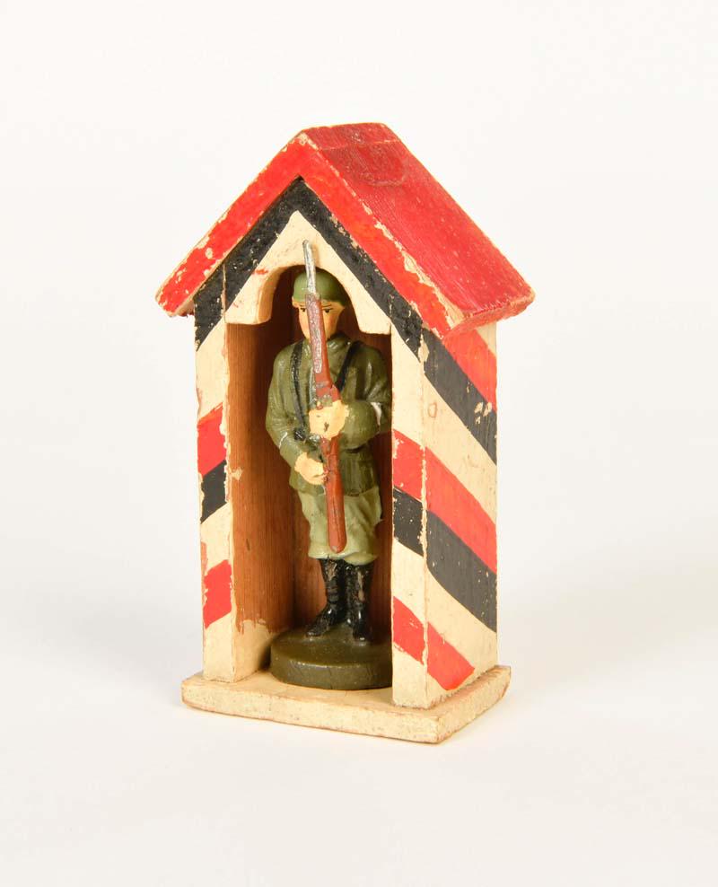 Elastolin, Wachhaus mit Soldat (1 of 1)