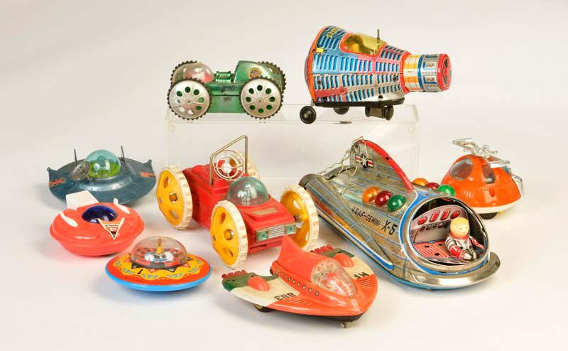 Konvolut Space Toys (1 of 1)