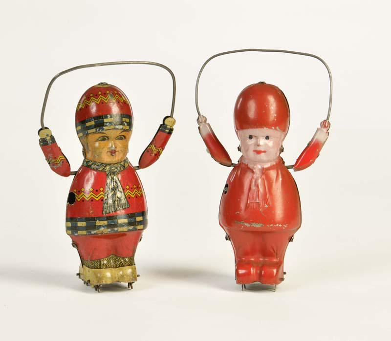 2 Maedchen mit Springseilen (1 of 2)