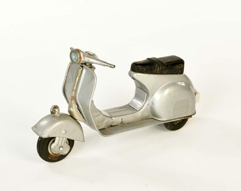 Bandai, Vespa (1 of 2)