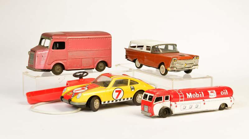 Joustra u.a., 4 Fahrzeuge: Joustra a.o., 4 Vehicles, tin, paint d., defects, please inspect