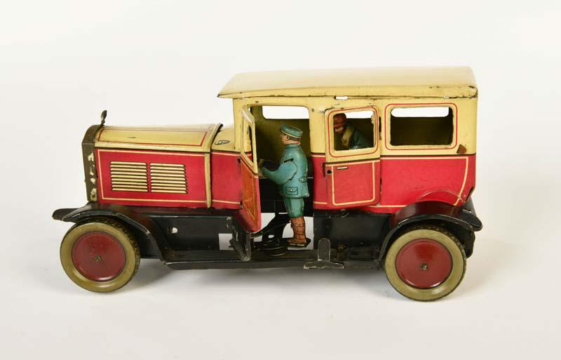 Richard & Co., Limousine mit Chauffeur (öffnet Tür) (1 of 3)