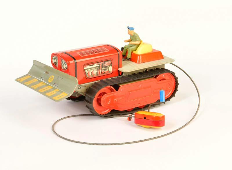 Arnold, Planierraupe (1 of 3)