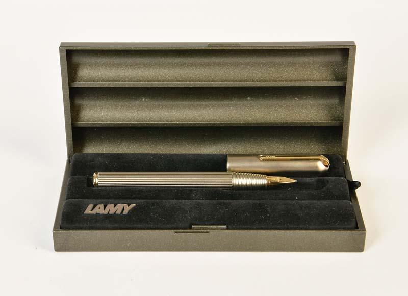 Lamy, Fueller "Persona" B mit Feder 585 14 K (1 of 1)