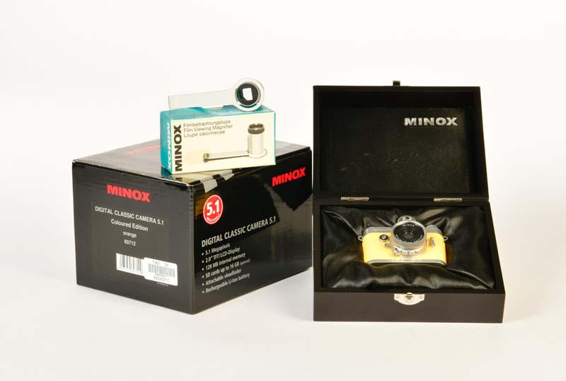 Minox, Digital Classic Camera 5,1 in Holzbox + Minox (1 of 1)
