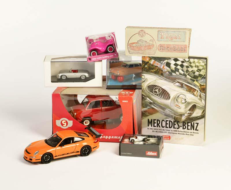 Schuco, Revell u.a., Konvolut Modellautos (1 of 1)