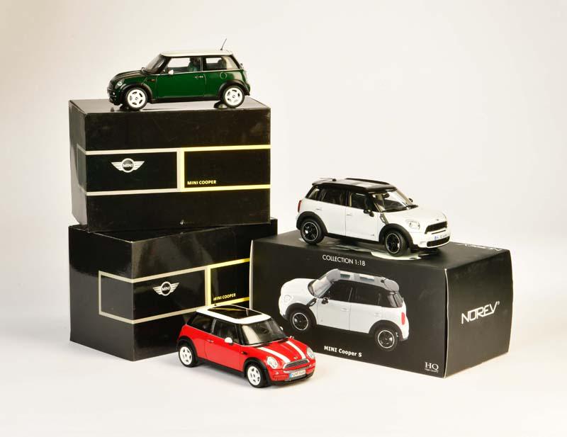 Norev + Kyosho, 3x Mini Cooper (1 of 1)