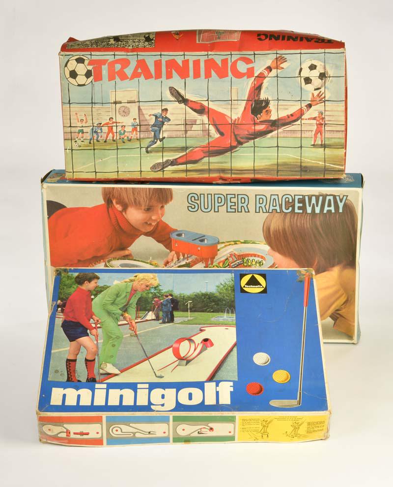 Technofix, 323 Soccer Training, 332 Minigolf + 336 (1 of 1)