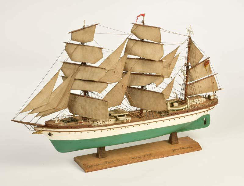 Holzschiff "Gorch Fock II" (1 of 1)