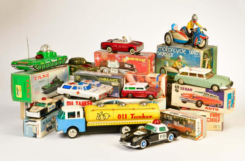 Konvolut China Spielzeug (1 of 1)