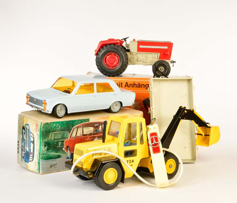 Paya, Pico u.a., Traktor, Bagger + Seat (1 of 1)