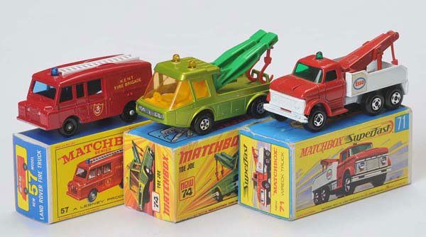 Matchbox: English Description: Matchbox, 2xAmbulance+Fire Engine, England, 1:64, diecast, original box condition 1-3, Toe Joe Truck box one sidelash missing, condition (1-)-2- Deutsche Beschreibung: Matchbox,