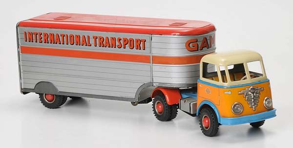 GAMA: English Description: Gama, Truck with Trailer, 49cm, tin, friction ok, minimal paint damage, condition 2+ Deutsche Beschreibung: Gama, LKW mit Auflieger, 49cm, Blech, Friktion ok, minimale Lackmängel