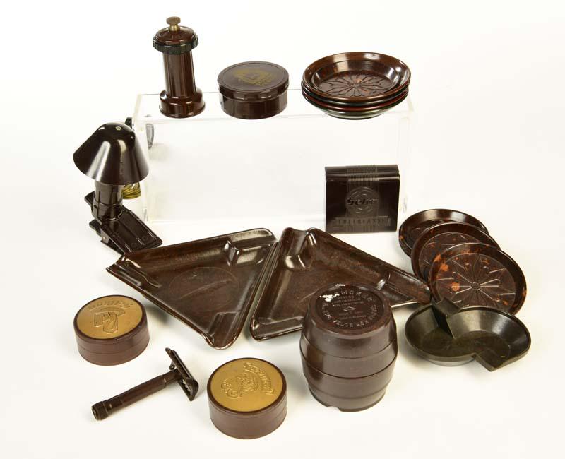 Konvolut Bakelit, meist Werbeartikel: Bundle Bakelite, mostly Advertising Articles, W.-Germany, please inspect, C 1-2