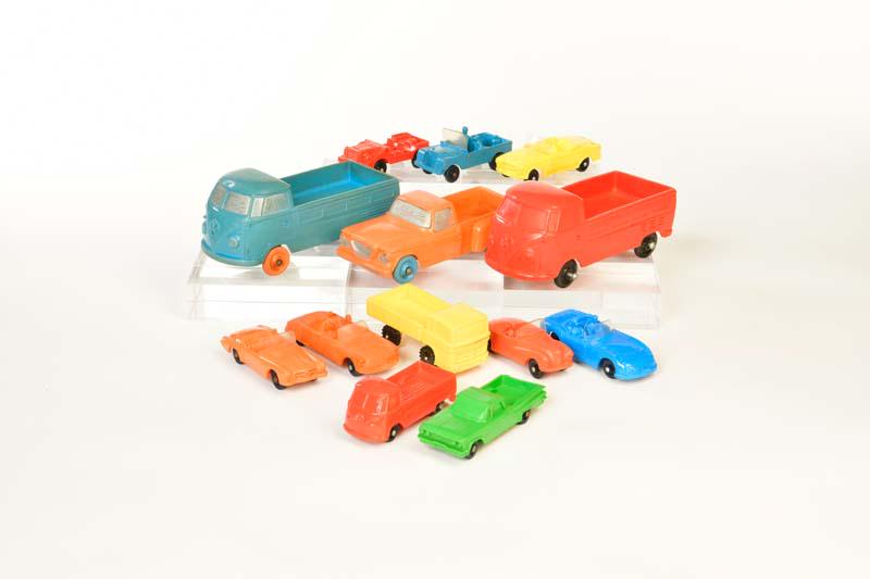 Konvolut Gummifahrzeuge (VW Busse u.a.) (1 of 1)