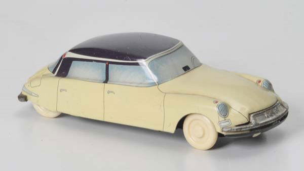 Citroen: Citroen DS19, tin, minimal paint damage on roof, otherwise good Deutsche Beschreibung: Citroen DS19, Blech, leichte Lackmängel auf dem Dach, sonst gut (3087)