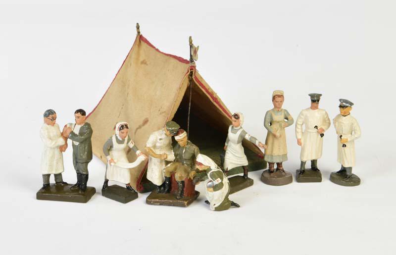 Elastolin, Lineol; 8 Sanitaetsfiguren + Zelt (1 of 1)