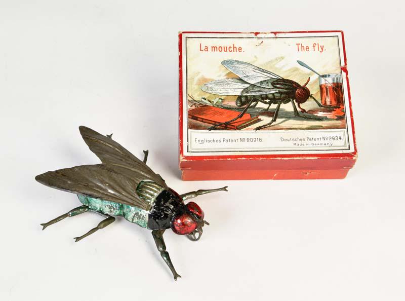 Issmayer, Fliege (1 of 2)