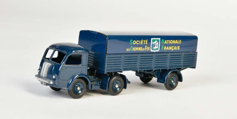 Dinky Toys, Panhard LKW (1 of 1)