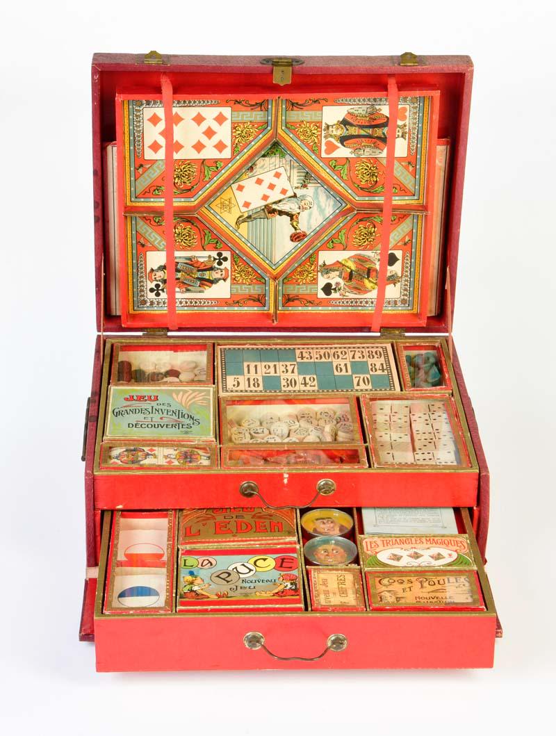 JTR Paris, Spielekasten Koffer "Jeux" (1 of 2)