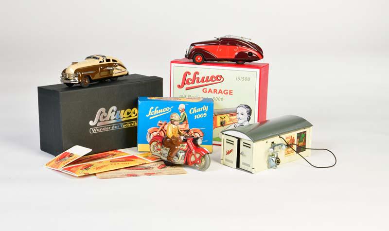 Schuco, Garage mit Radio Auto, Motorrad "Charly" + Fex (1 of 1)