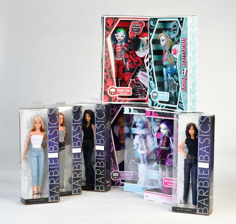 5 Sets Monster High + 4x Barbie Basics (1 of 1)