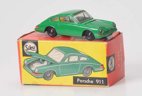 Siku: SiKu, Porsche 911 V 234 green, W.-Germany, 1:60, diecast, original box condition 1, condition 1 Deutsche Beschreibung: SiKu, Porsche 911 V 234 grün, W.-Germany, 1:60, Druckguss, Okt Z 1, Z 1, (3154)