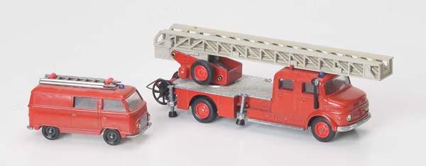 Siku: Siku, Convolute Ford, Fire Engine, Mercedes, W-Germany, 1:60, diecast, condition 1 Deutsche Beschreibung: Siku, Konvolut Ford, Feuerwehrauto, Mercedes, W-Germany, 1:60, Druckguss, Z 1(3154)