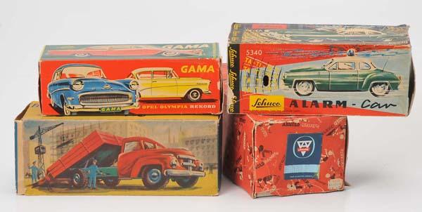 Schuco: Schuco, Gama etc. 4 empty boxes, alarm car box incomplete, otherwise good Deutsche Beschreibung: Schuco, Gama etc. 4 Leerkartons, Alarm Car Box umkomplett, sonst gut(499)