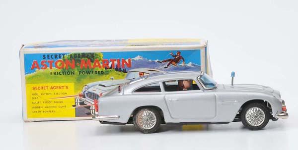 ASC: ASC, James Bond Aston Martin, Japan, tin, friction ok, minimal paint damage, original box condition 2, condition 1-, Deutsche Beschreibung: ASC, James Bond Aston Martin, Japan, 21 cm, Blech, Friktion 
