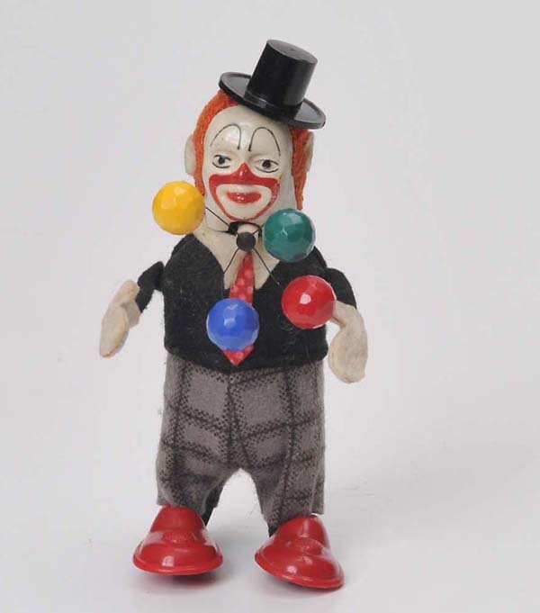 Schuco: Schuco, Dancing Figure Juggler clown, W-Germany, 12 cm, windup ok, condition 1- Deutsche Beschreibung: Schuco, Tanzfigur Jongleur Clown, W-Germany, 12 cm, Uhrwerk ok, Z 1-, (2214)