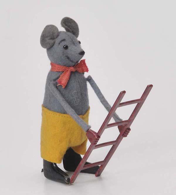 Schuco: Schuco, Dancing figure 'Mouse with ladder, Germany, 12 cm, windup ok, Z 1 Deutsche Beschreibung: Schuco, Tanzfigur 'Maus mit Leiter', Germany, 12 cm, Uhrwerk ok, Z 1, (2214)