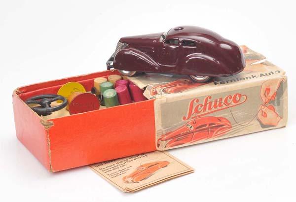 Schuco: Schuco, Remote Control Car 3000, Germany prewar, tin, windup ok, minimal paint damage, original box condition 2-, condition 1-2 Deutsche Beschreibung: Schuco, Fernlenkauto 3000, Germany VK, 10,5cm, Bl