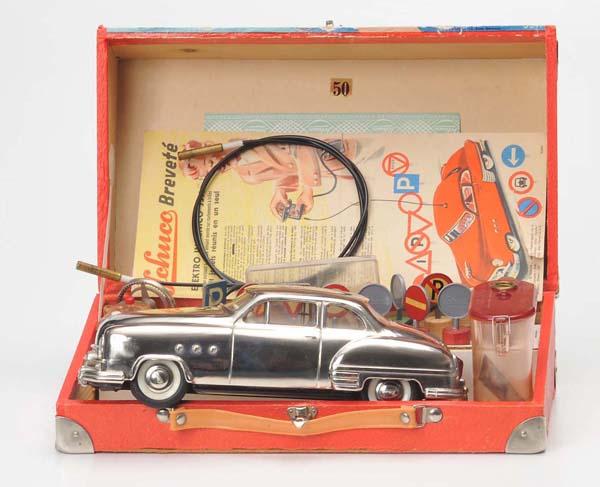 Schuco: Schuco, Ingenico Chrome, US Zone, tin, functions not checked, original box condition (wooden box) 1-2, with all accessories, condition 1 Deutsche Beschreibung: Schuco, Ingenico Chrome, US Zone, 22cm,