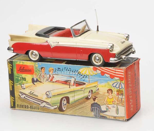 Schuco: Schuco, Radio Packard, W-Germany, 27 cm, tin, battery drive and functions ok, original box condition 1-, condition 1 Deutsche Beschreibung: Schuco, Radio Packard, W-Germany, 27 cm, Blech, Elektroantri